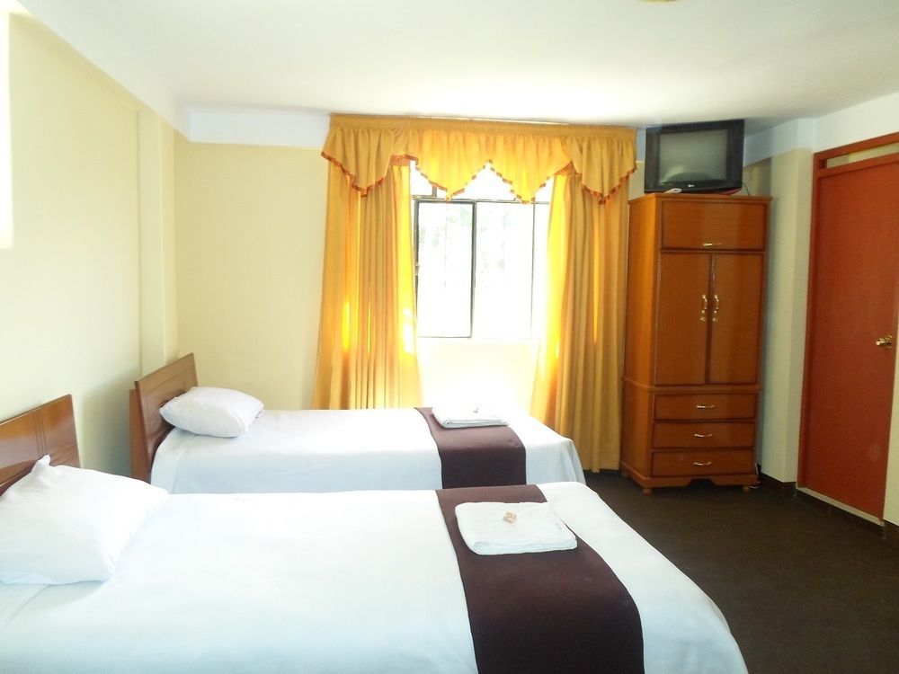 Hostal Casa Del Montanista Huaraz  Buitenkant foto