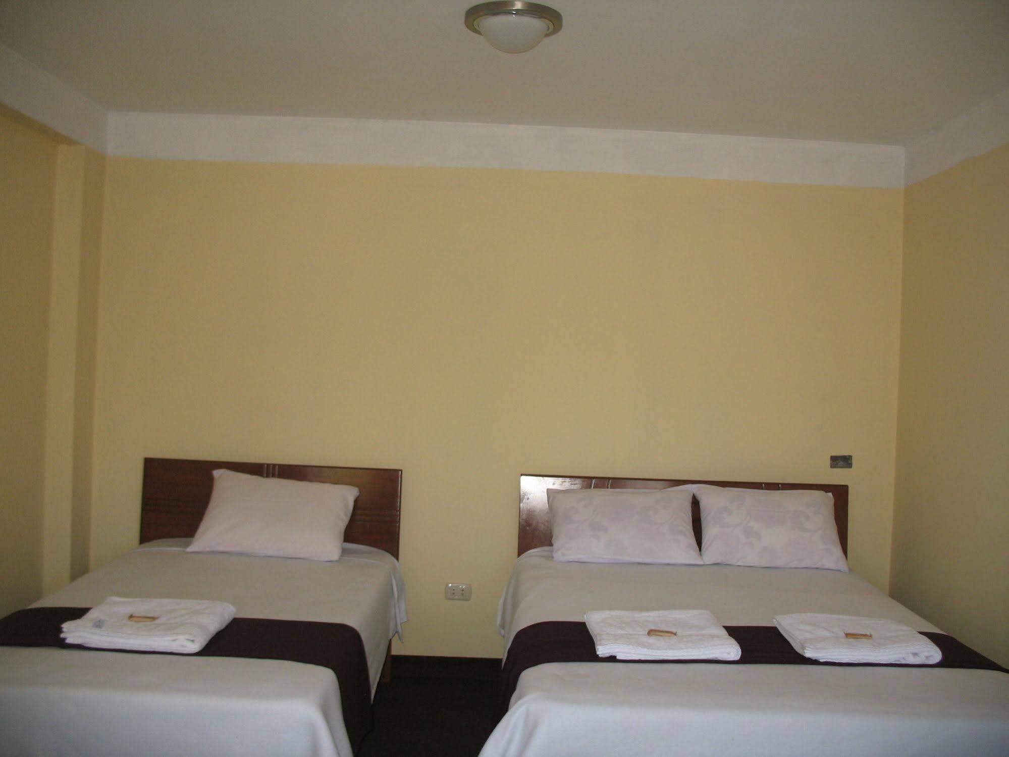 Hostal Casa Del Montanista Huaraz  Buitenkant foto